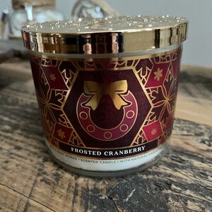 Bath and Bodyworks Frosted Cranberry 3 Wick Candle NEW with RARE LABEL